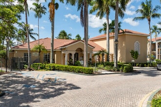 Vista Verde at Coconut Creek in Coconut Creek, FL - Foto de edificio - Building Photo