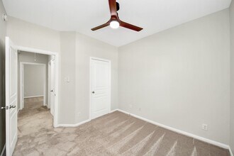 11015 Harston Dr in Tomball, TX - Building Photo - Building Photo