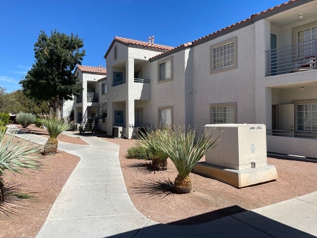property at 3318 N Decatur Blvd
