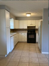 6132 Oakfield Dr E in Columbus, OH - Building Photo - Building Photo