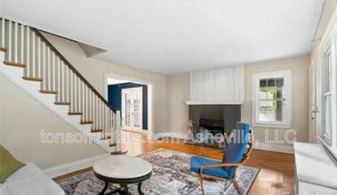 30 Caledonia Rd in Asheville, NC - Building Photo - Building Photo