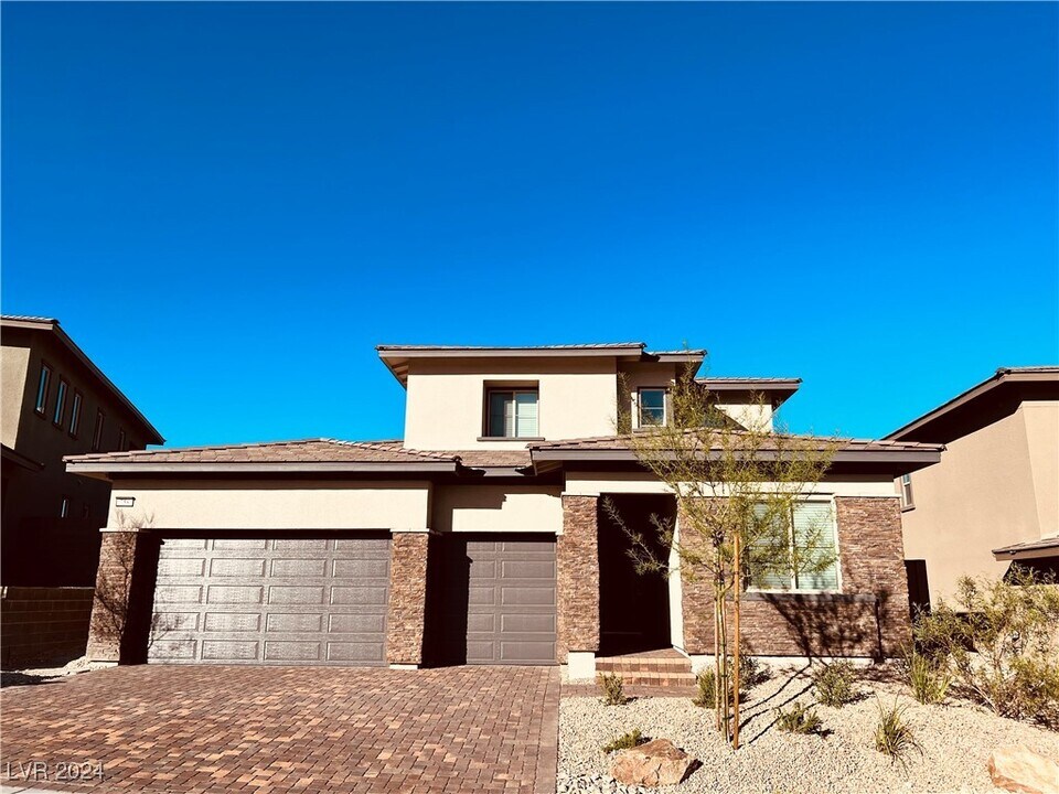 758 Spirit Lake St in Las Vegas, NV - Building Photo