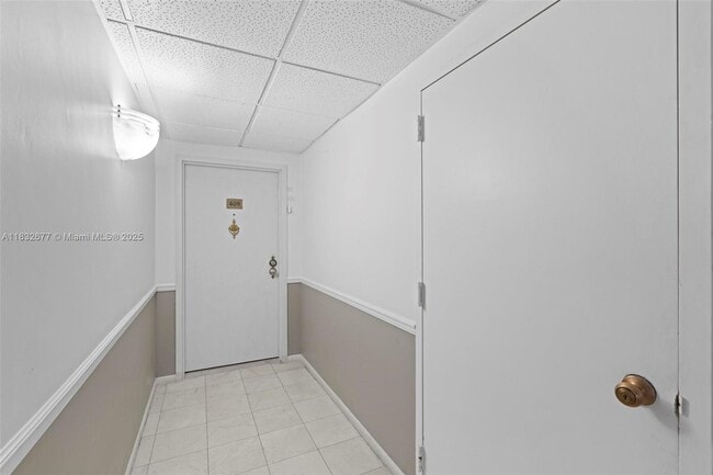 1800 S Ocean Blvd in Pompano Beach, FL - Building Photo - Building Photo