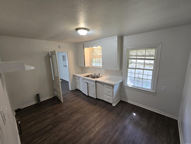 802 W 22nd St in North Little Rock, AR - Foto de edificio - Building Photo