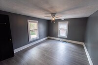 388 Independence Ct photo'