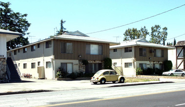 14620-14626 Magnolia Blvd in Sherman Oaks, CA - Building Photo - Building Photo