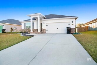 32038 Lyon Rd in Spanish Fort, AL - Building Photo - Building Photo