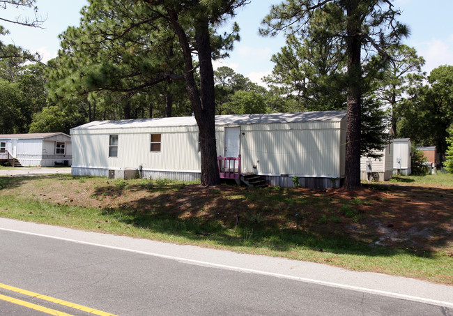 Colonial Village Trailer Park in Wilmington, NC - Building Photo - Building Photo