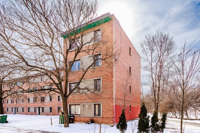 200 Windsor Av in Lachine, QC - Building Photo - Building Photo