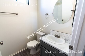 951 Oxford Ave in Los Angeles, CA - Building Photo - Building Photo