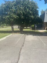 510 Basswood Ave in Nashville, TN - Foto de edificio - Building Photo