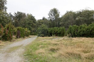 19752 80 Av in Langley, BC - Building Photo