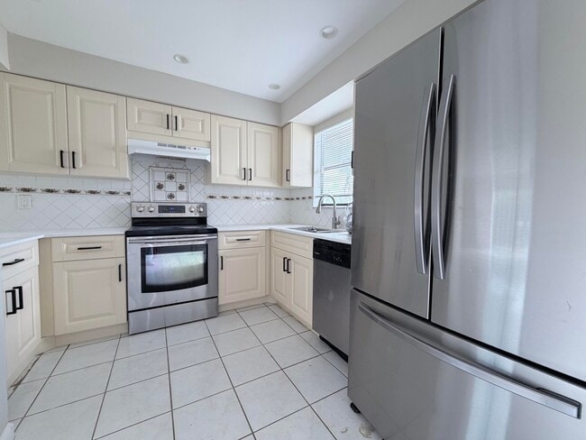 property at 101 Shoreview Dr