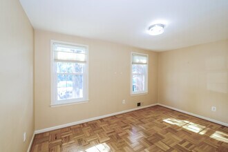 647 Azalea Dr in Rockville, MD - Building Photo - Building Photo