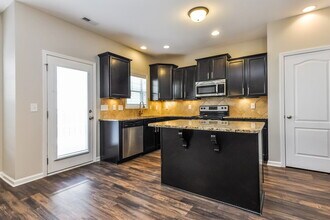 78 Marsh Creek Dr in Garner, NC - Building Photo - Building Photo