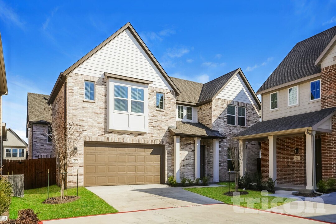 206 Hockliffe Ct in Saginaw, TX - Building Photo