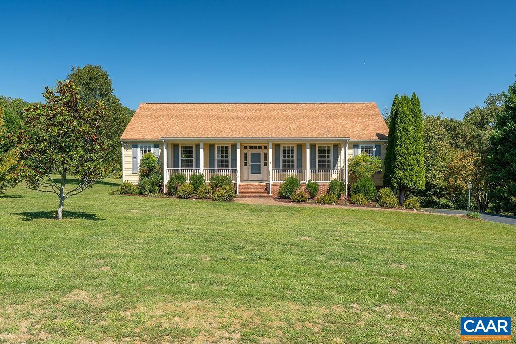 1760 Meadowview Ln in Ruckersville, VA - Building Photo