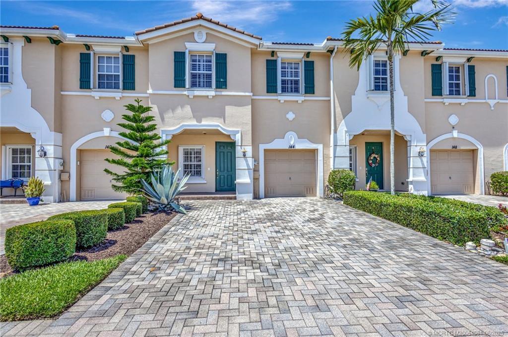144 SW Otter Run Pl in Stuart, FL - Building Photo