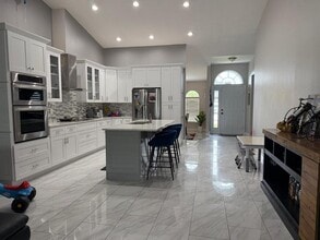 4706 Doral Pointe Dr in Kissimmee, FL - Building Photo - Building Photo