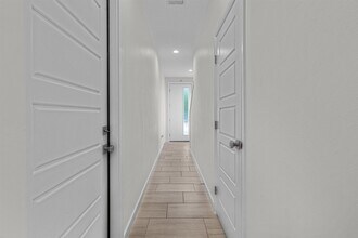 409 Deer Path Lp in Laredo, TX - Foto de edificio - Building Photo