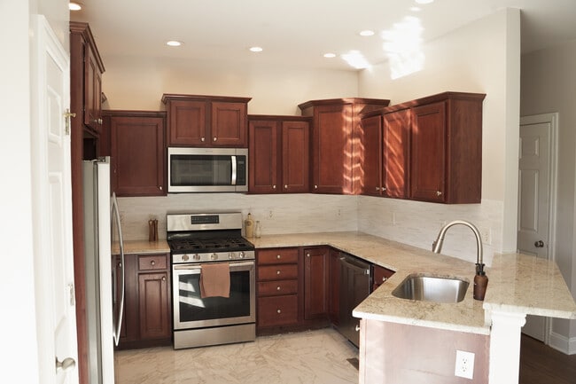 393 hays blvd in Lexington, KY - Building Photo - Building Photo