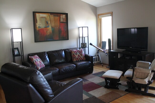 1291 Lake Susan Hills Dr in Chanhassen, MN - Foto de edificio - Building Photo