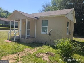 10 Hester Dr in Dublin, GA - Building Photo - Building Photo