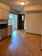 1063 E Huntington Cir in Olathe, KS - Building Photo - Building Photo