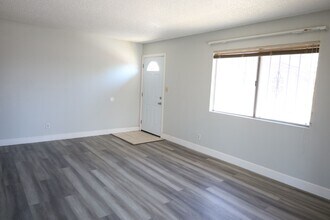 1309 E Cartier Ave in North Las Vegas, NV - Building Photo - Building Photo