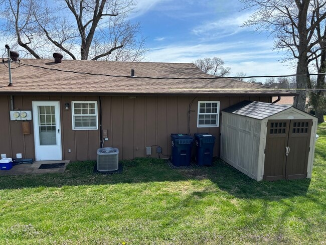 536 Orchard Ln, Unit Duplex Apartment in Eureka, MO - Building Photo - Building Photo