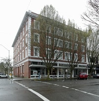 Julian Hotel in Corvallis, OR - Building Photo