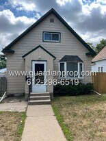 1260 W Minnehaha Ave in St. Paul, MN - Building Photo