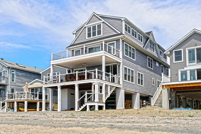 41 Melba St in Milford, CT - Building Photo - Building Photo