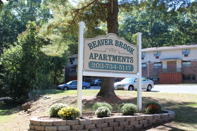 Beaver Brook Apartments Ansonia in Ansonia, CT - Foto de edificio - Building Photo