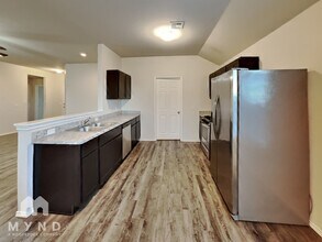 9609 Jackrabbit Rd in Yukon, OK - Building Photo - Building Photo