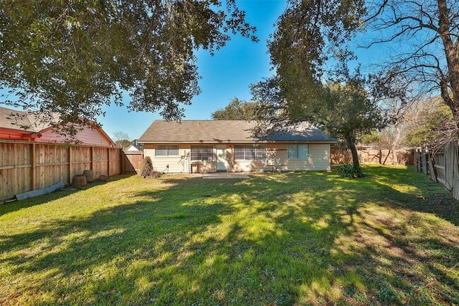 7306 Thistleglen Cir in Houston, TX - Building Photo - Building Photo