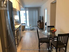 181 Dundas St E in Toronto, ON - Building Photo - Building Photo