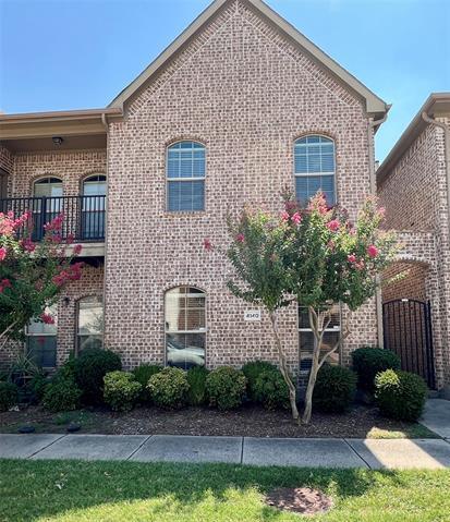 4140 Comanche Dr in Carrollton, TX - Foto de edificio - Building Photo