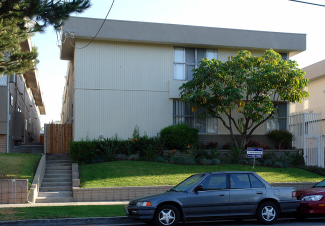 559 E Hazel St in Inglewood, CA - Foto de edificio - Building Photo