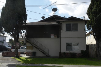 318 Dumont Ave in Hayward, CA - Building Photo - Building Photo