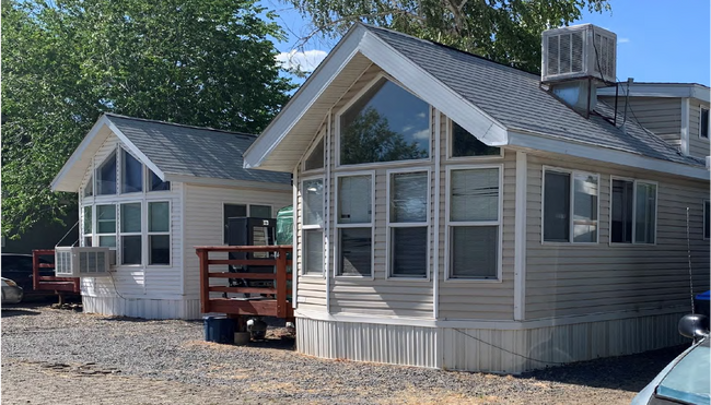 Wagon Wheel Mobile Home Park in Susanville, CA - Building Photo - Building Photo