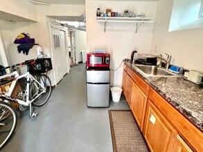 17 Sunset St, Unit 1 in Boston, MA - Building Photo - Building Photo