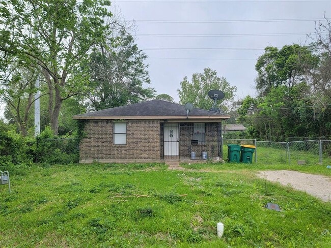 property at 2205 Velma St