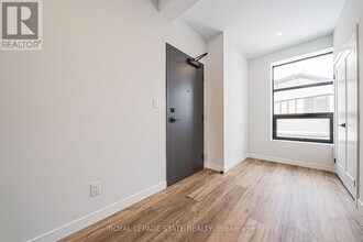 555 Sanatorium Rd in Hamilton, ON - Building Photo - Building Photo