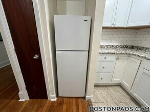 1315 Commonwealth Ave in Boston, MA - Foto de edificio - Building Photo