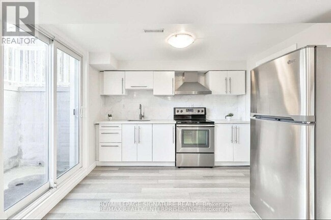 4050 Dunmow Crescent in Mississauga, ON - Building Photo - Building Photo
