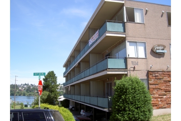 Pacific Terrace in Bremerton, WA - Foto de edificio - Building Photo