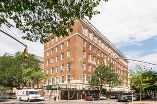 1 E 104th St in New York, NY - Building Photo