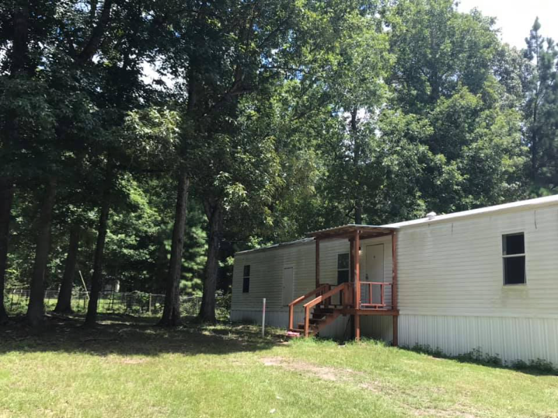 160 Private Rd 6789 in Colmesneil, TX - Building Photo