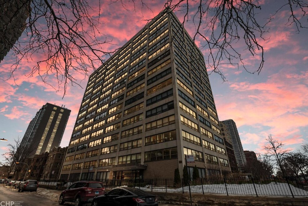 707 W Gordon Ter, Unit 1605 in Chicago, IL - Building Photo